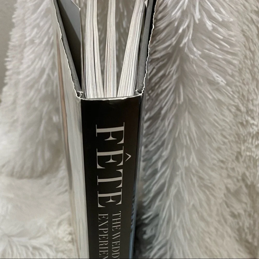 Fete The Wedding Experience by Jung Lee with Kathleen Boyes coffee table book